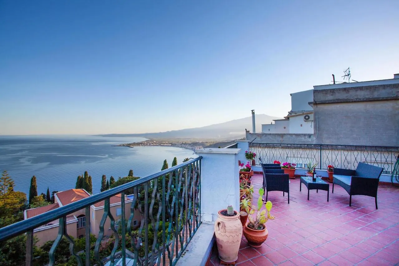 Belvedere House Taormina