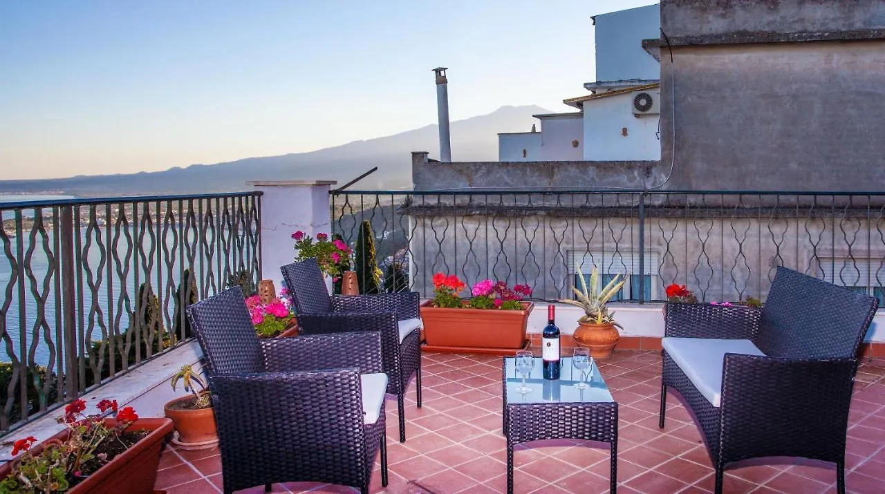 Belvedere House Taormina