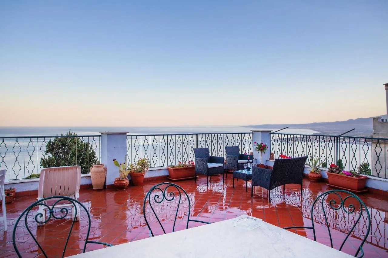 Belvedere House Taormina 0*,